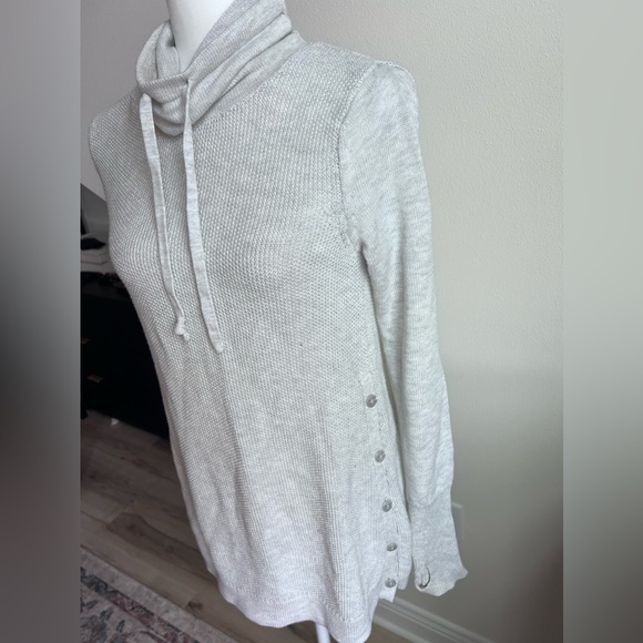 Sigrid Olsen light grey turtleneck sweater - Picture 2 of 4